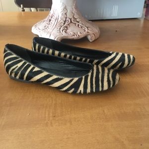 👠❤️👠❤️DKNY ZEBRA FLAT👠❤️👠❤️